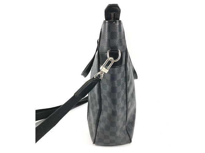 Bolso Tote Tadao Damier Graphite Louis Vuitton Negro - vista 3