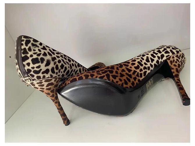 Gucci Pumps mit Leopardenmuster Ponyhaar Spitz zulaufend Braun - Ansicht 6