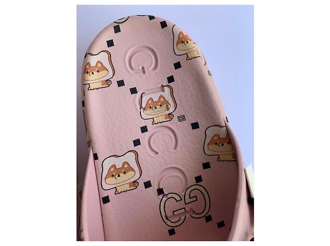 Marmont Gucci x Pikarar Gummisandalen Rosa Katzenmuster - Ansicht 2