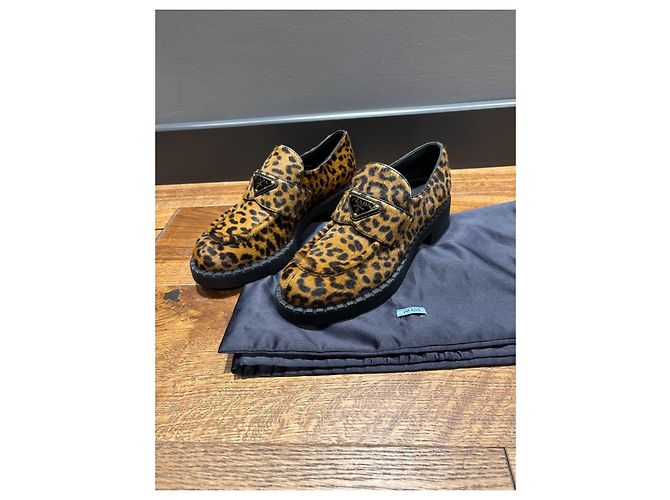 Mocassini in pelle di vitello con stampa leopardata Prada Stampa leopardo - vista 7