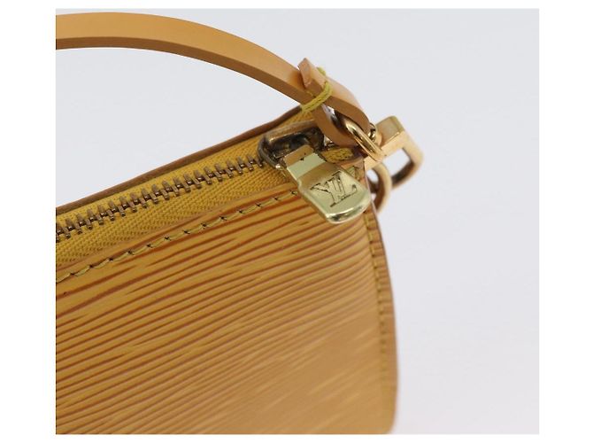 LOUIS VUITTON Pochette Accessoires Epi Pouch Giallo M52949 LV Auth 170894 - vista 10