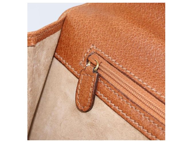 GUCCI Clutch in Pelle Marrone Oro Auth ep13771 D'oro - vista 19