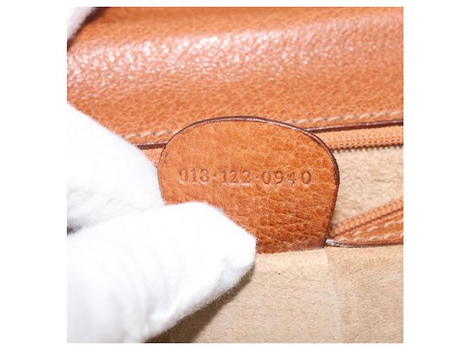 GUCCI Clutch in Pelle Marrone Oro Auth ep13771 D'oro - vista 21