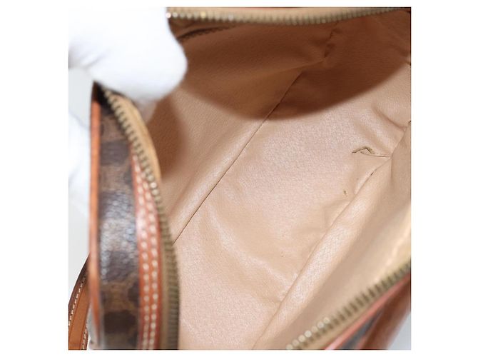 Céline Borsa a Spalla in Tela Macadam CELINE in Pelle PVC Marrone Oro Auth ARZ276 D'oro - vista 18