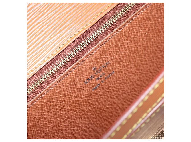 LOUIS VUITTON Borsa a Mano Dragonne Epi Serie Beige LV Auth ep13806 - vista 18