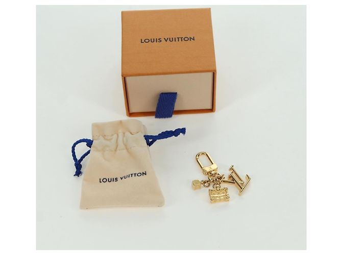LOUIS VUITTON Micro Charm Petite Malle Charm Metall Gold M01567 LV Auth LNZ842M Golden - Ansicht 12