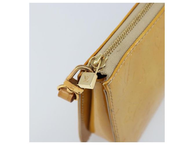LOUIS VUITTON Pochette Lexington Monogram Vernis Beige M91010 LV Auth ARZ319 - vue 10