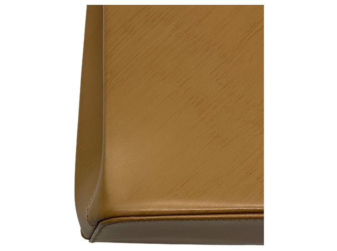 Borsa a mano in pelle di vitello tan Trinity di Cartier Cammello - vista 10