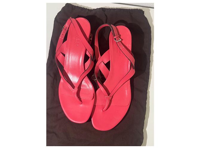 Sandali Gucci in pelle rosa con logo GG - vista 4