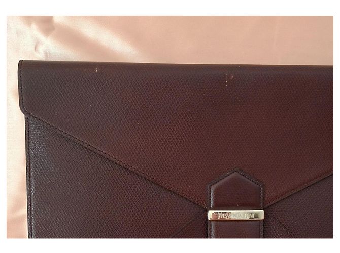 Yves Saint Laurent YSL Braune genarbte Leder-Clutch Bordeaux Dunkelbraun - Ansicht 11