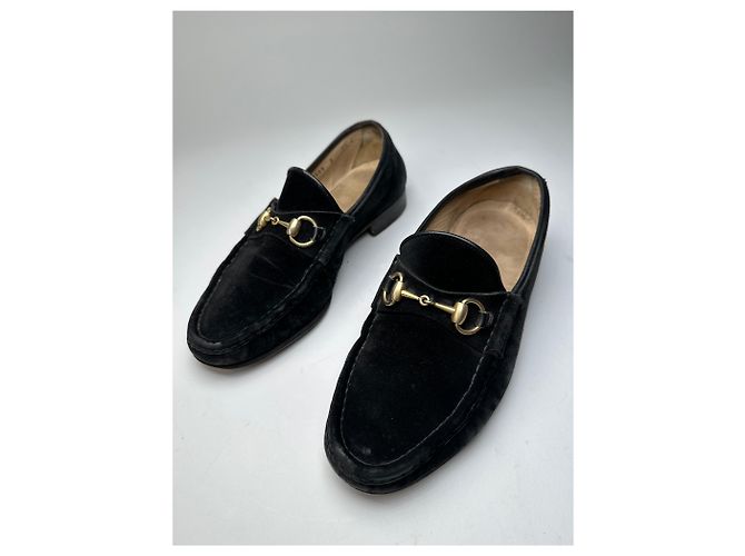 Vintage Gucci Wildleder Slipper mit schwarzem Pferdebit - Ansicht 10