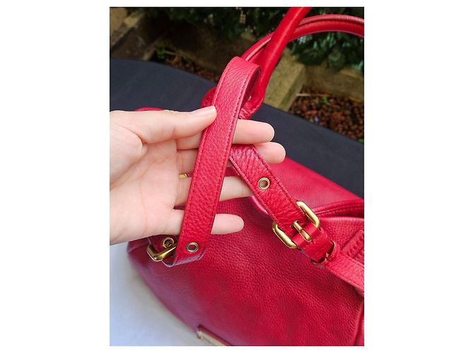 Marc by Marc Jacobs Sac Marc Jacobs en cuir grainé rouge - Excellent état ! - vue 8