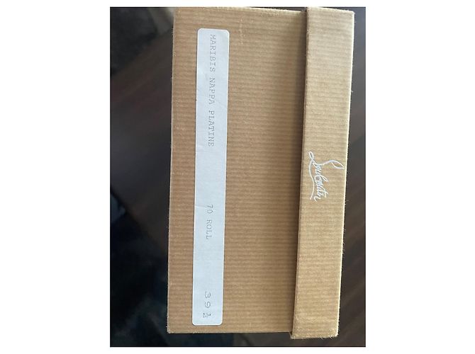 Christian Louboutin MARIBIS NAPPA PLATINO D'oro - vista 11