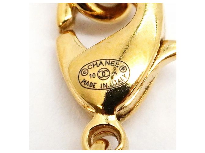 Timeless Collar Turnlock de Chanel Dorado - vista 5