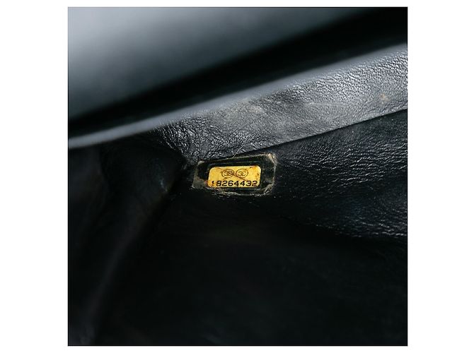 Chanel Nero Medio Classico in Pelle Verniciata Doppio Flap - vista 6