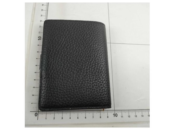 Billetera bi-fold Louis Vuitton en cuero Taurillon Noir Negro - vista 2