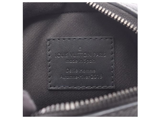 Borsa a Spalla Messenger Danube di Louis Vuitton Nero - vista 4