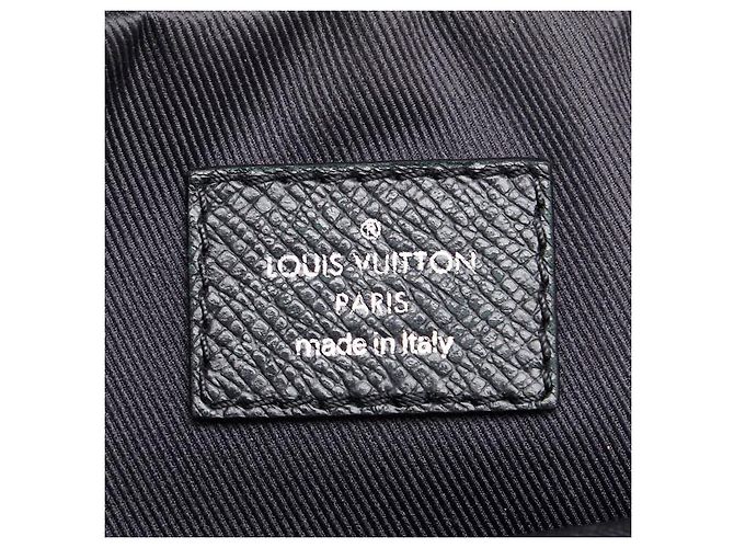 Bumbag Borsa a tracolla Louis Vuitton Monogram Eclipse Taigarama per esterni Nero - vista 6