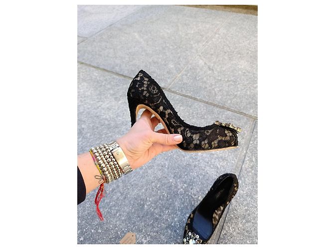 Dolce & Gabbana Décolleté in pizzo nero con cristalli - vista 9