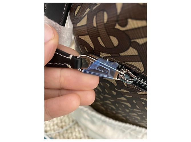 Borsa a secchiello Burberry TB CHESTERTON nuova con etichette Marrone - vista 9
