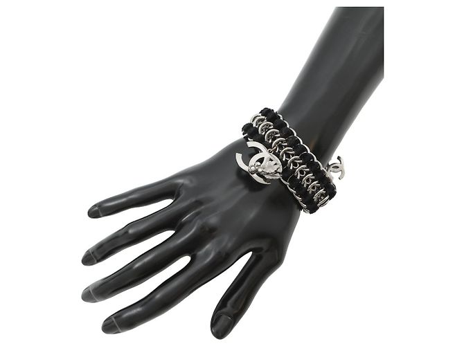 Bracciale in velluto e charm in strass Chanel Nero Argento - vista 4