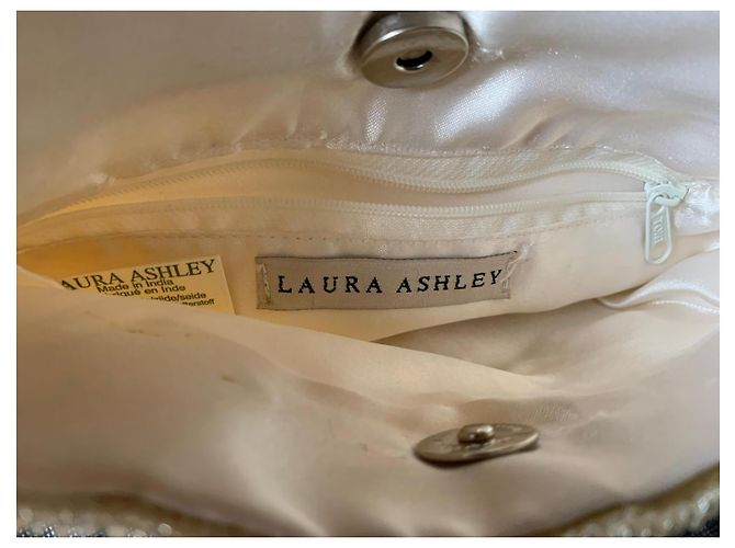 Autre Marque Borsa a tracolla Laura Ashley in seta avorio con perline Bianco - vista 5