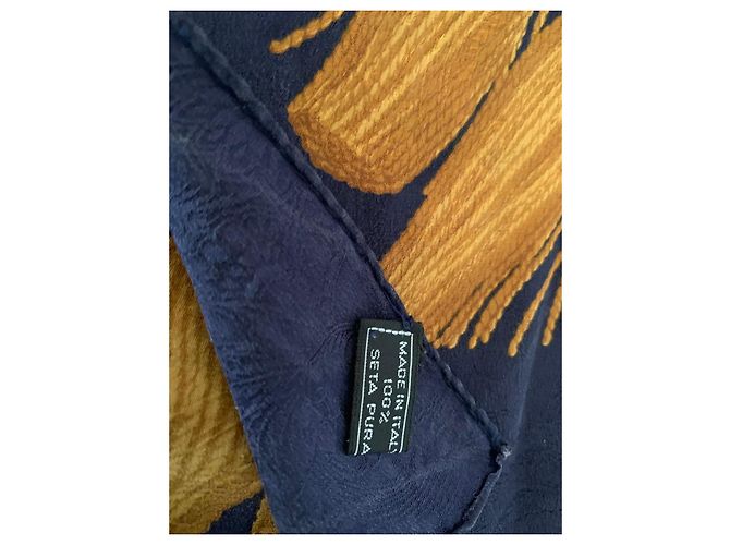 Autre Marque Foulard in seta con motivo a scacchi e stemmi Marrone Rosso Blu D'oro - vista 3