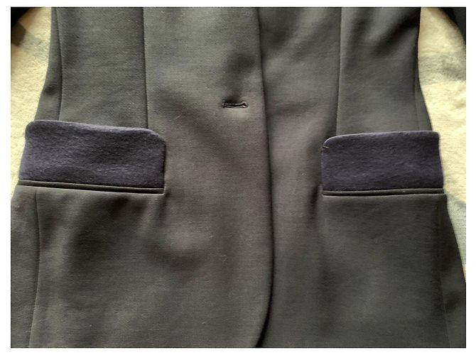Moschino blaue Wolljacke mit Samt-Details - Ansicht 6