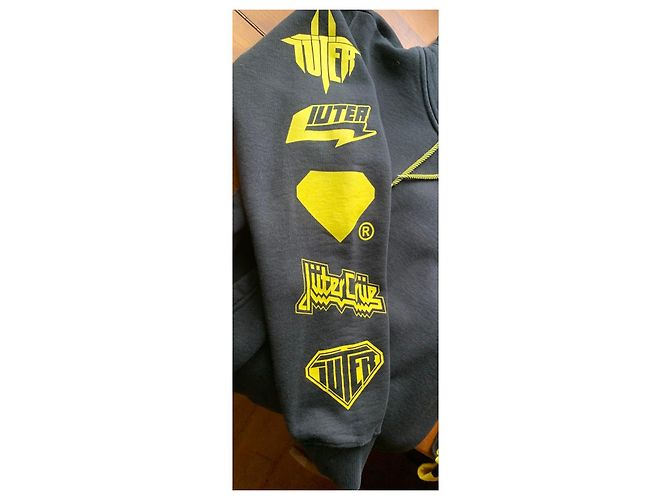 Autre Marque Moletom preto com estampas amarelas - vista 4