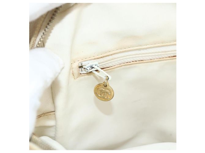 CHANEL Borsa a Mano in Pelle Caviar Crema Oro CC Auth 174548 D'oro Crudo - vista 21