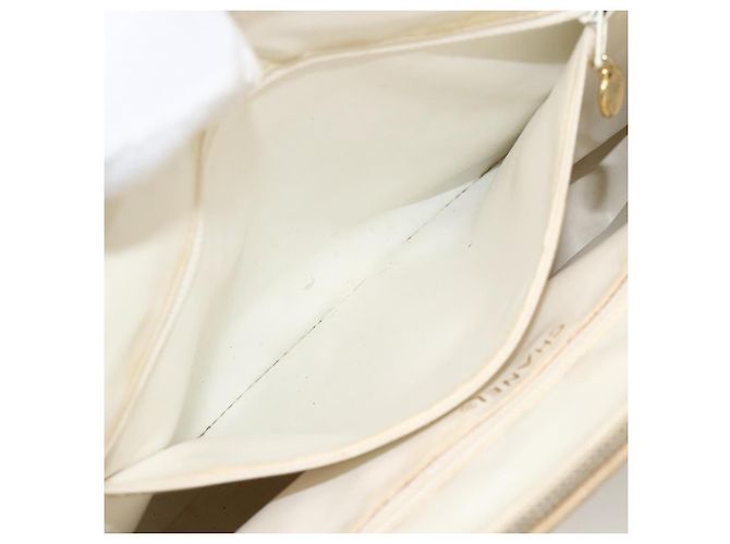 CHANEL Borsa a Mano in Pelle Caviar Crema Oro CC Auth 174548 D'oro Crudo - vista 22