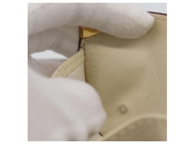 Louis Vuitton Portafoglio Compact Zip Suhari in Pelle Avorio M91831 LV Auth ARZ191 Crudo - vista 12