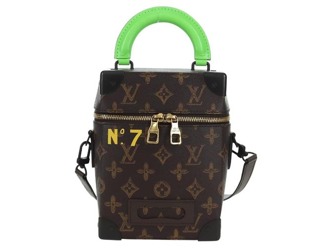 LOUIS VUITTON Sac à bandoulière Monogram Vertical Box Trunk M59664 LV Auth ARZ543SAM Monogramme - vue 13