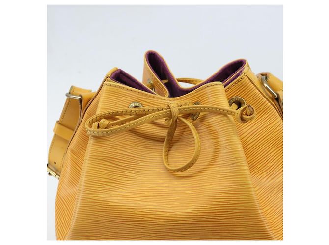 Noe LOUIS VUITTON Borsa a Spalla Petit Noé Epi Gialla M44109 LV Auth ka3115 Giallo - vista 10