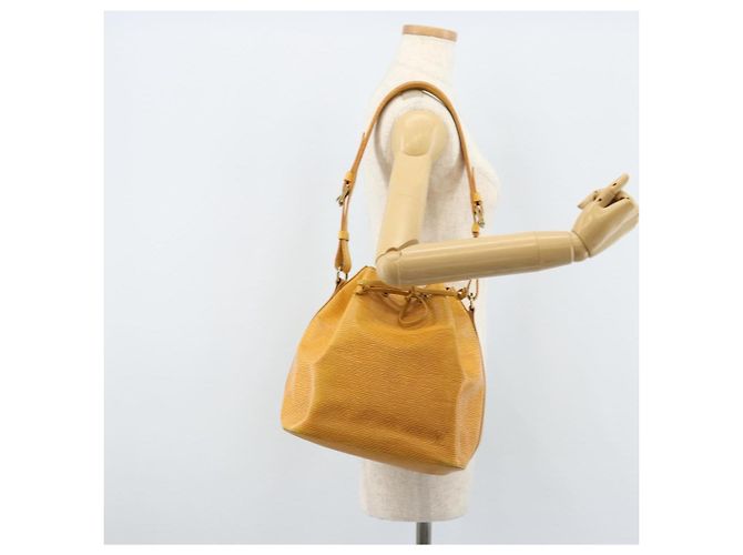 Noe LOUIS VUITTON Borsa a Spalla Petit Noé Epi Gialla M44109 LV Auth ka3115 Giallo - vista 19