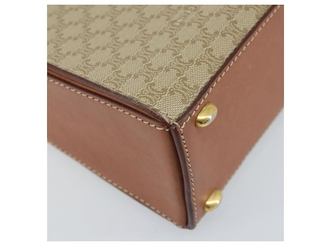 Céline Borsa a mano in tela Macadam CELINE PVC 2 in 1 Beige Oro Auth BSZ537A D'oro - vista 19