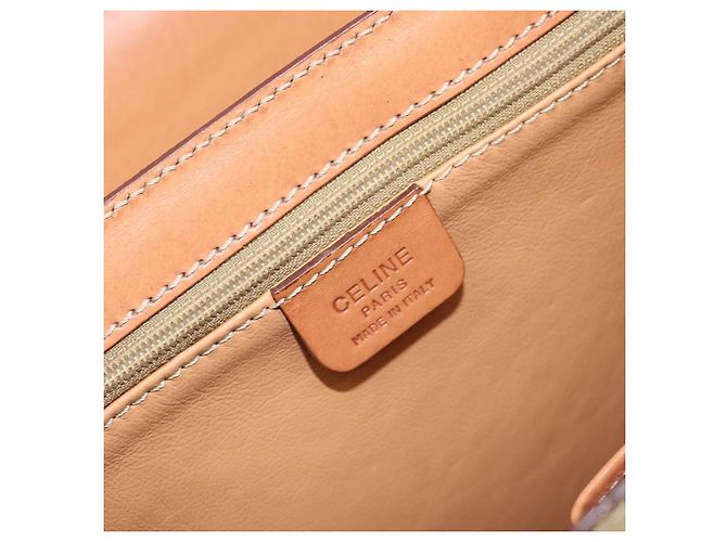 Céline Borsa a mano in tela Macadam CELINE PVC 2 in 1 Beige Oro Auth BSZ537A D'oro - vista 21