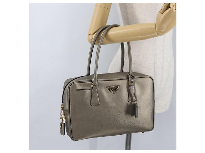 Saffiano PRADA Borsa a mano in pelle Safiano oro Auth am11051A D'oro - vista 24