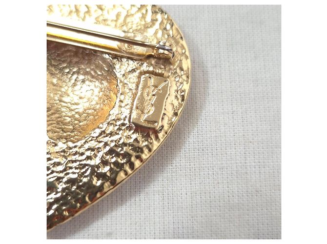 Yves Saint Laurent Spilla YSL vintage a forma di cuore D'oro - vista 3
