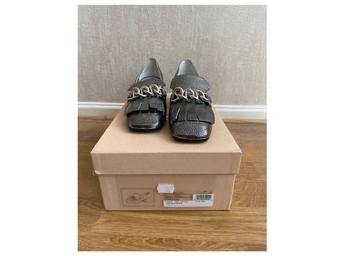 Scarpe Prada da Donna in Ottime Condizioni - vista 2