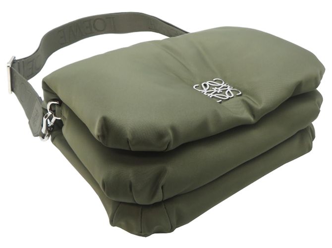 Borsa a Spalla Goya Puffer di Loewe Verde Cachi - vista 3