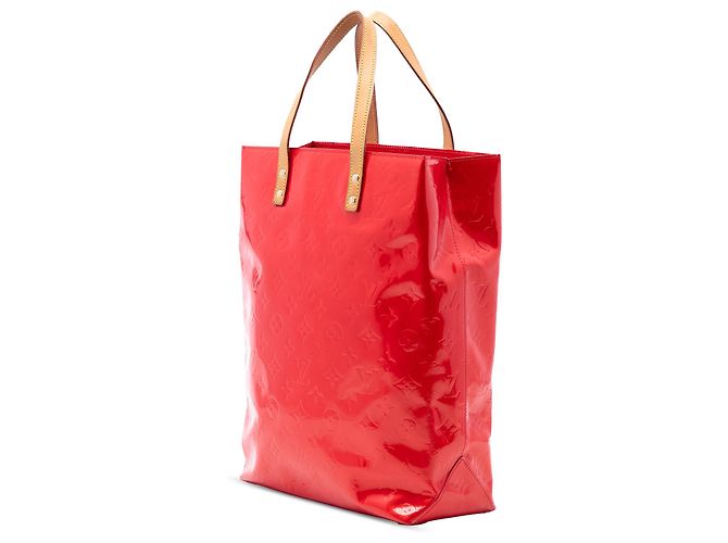 Louis Vuitton Borsa Reade MM in Vernis Monogram Rosso - vista 2