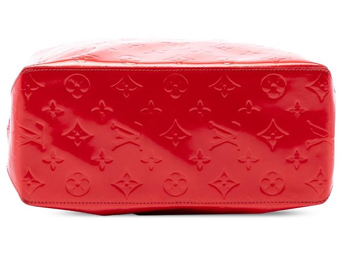 Louis Vuitton Borsa Reade MM in Vernis Monogram Rosso - vista 3