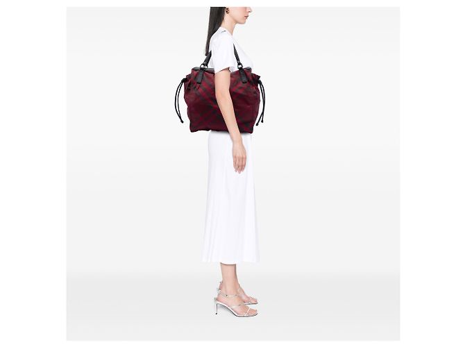 Burberry Rote Supernova Karomuster Nylon Buckleigh Tasche Bordeaux - Ansicht 7