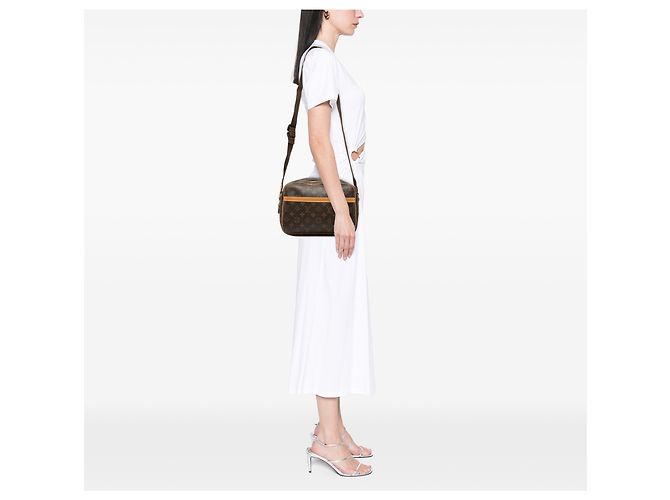 Reporter PM Monogram Marrone Louis Vuitton - vista 7