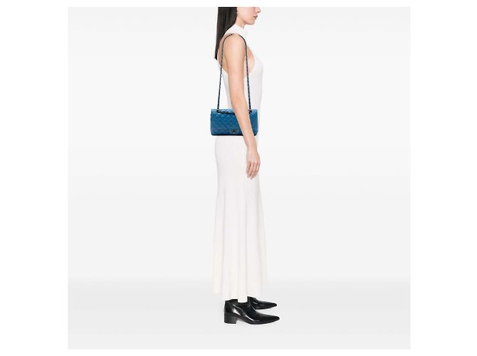 Chanel Blu Medio Classico in Pelle di Vitello Doppio Flap - vista 7