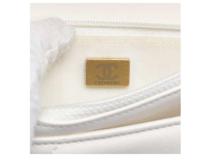 Wallet On Chain Cartera con Cadena 19 de Cuir de Cordero Blanco de Chanel - vista 6
