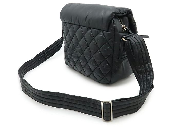 Borsa a tracolla piccola in nylon e pelle Chanel Cocoon Nero - vista 2