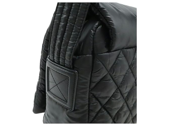Borsa a tracolla piccola in nylon e pelle Chanel Cocoon Nero - vista 4