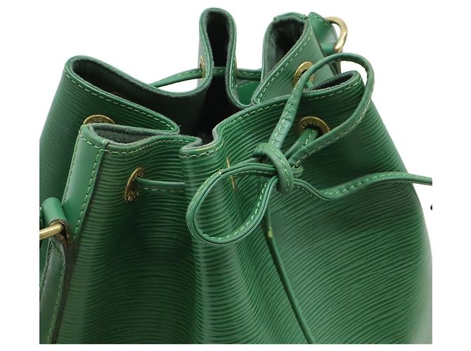 Noe Borsa a Spalla Petit Noé Epi Louis Vuitton Verde - vista 4